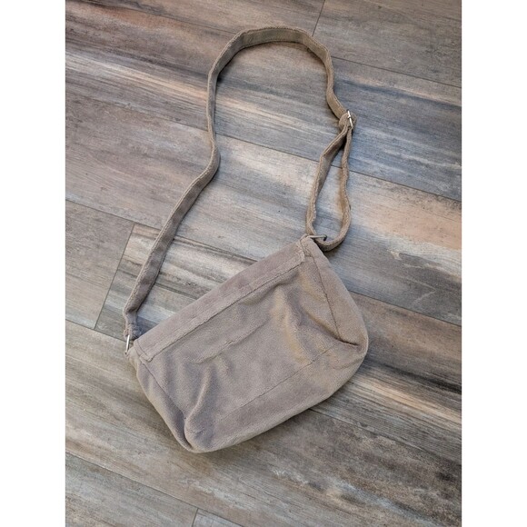 Chanel Precision VIP GWP Fuzzy Brown CC Logo Crossbody Bag New Soft Cozy - Picture 2 of 9